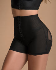 Short con gafetes corte bajo OBRA BENEFICA