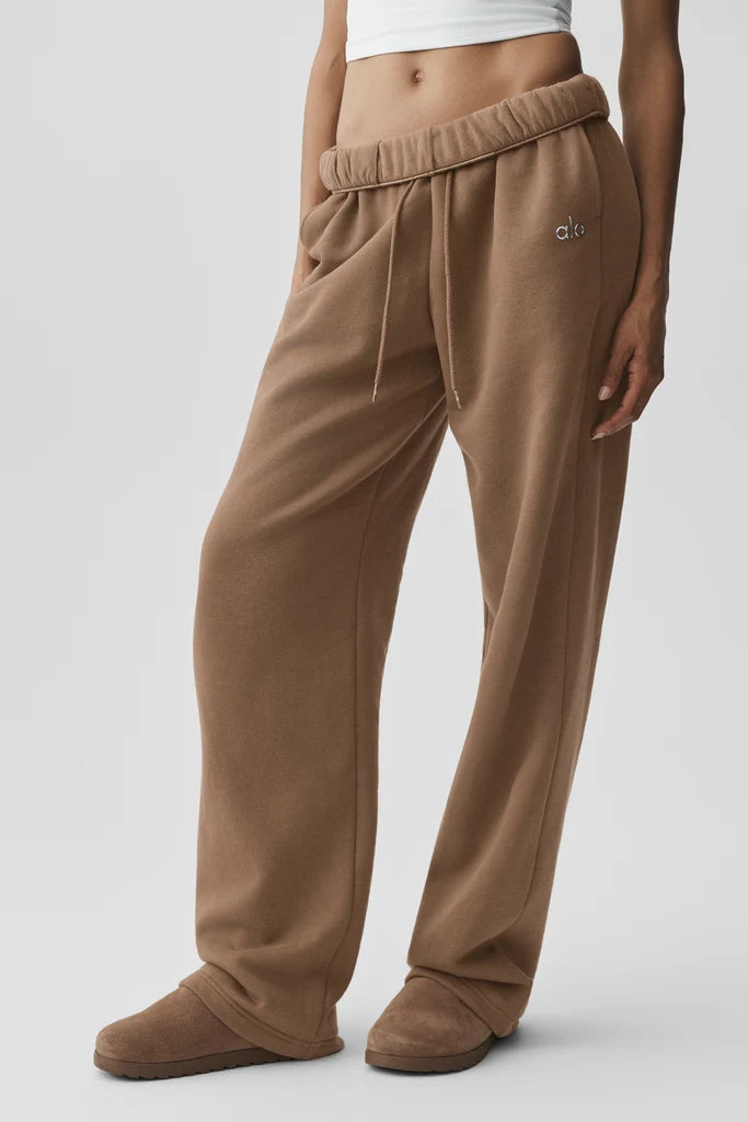 Accolade straight leg sweatpant ALO YOGA