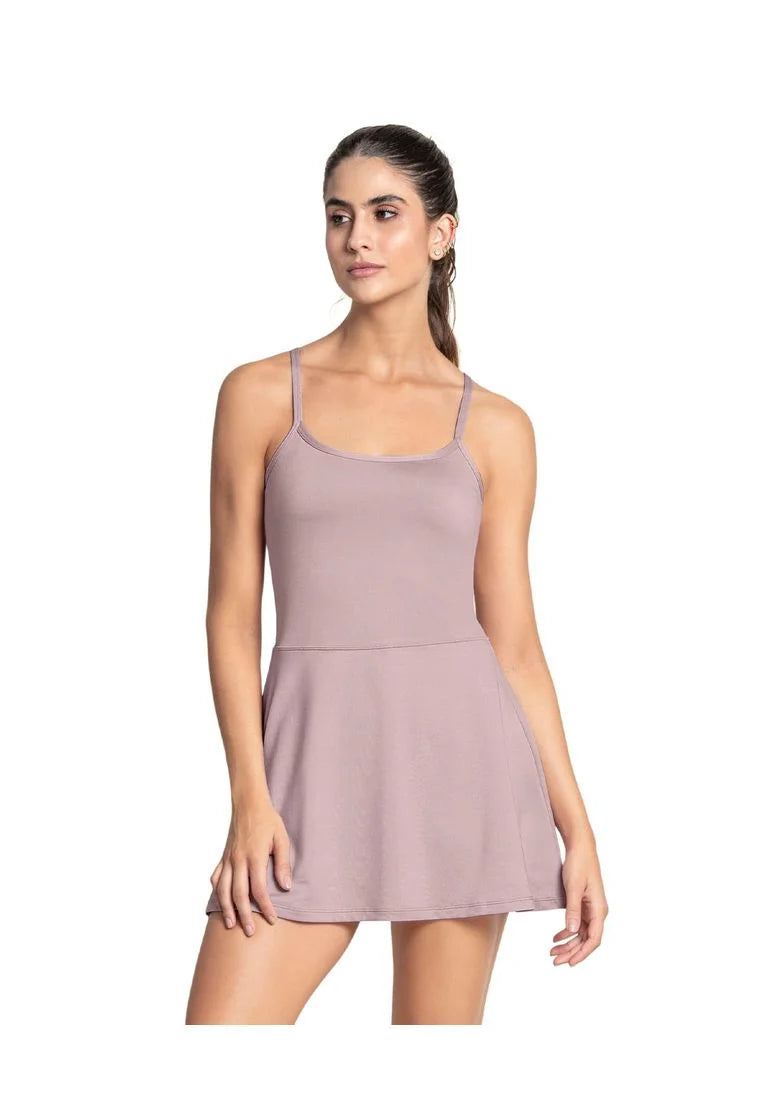 195619  Vestido Deportivo Con Top Y Short Internos  LEONISA