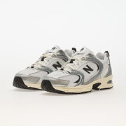 NB 530 ESA negro y gris