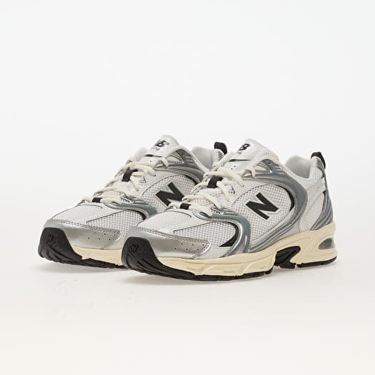 NB 530 ESA negro y gris