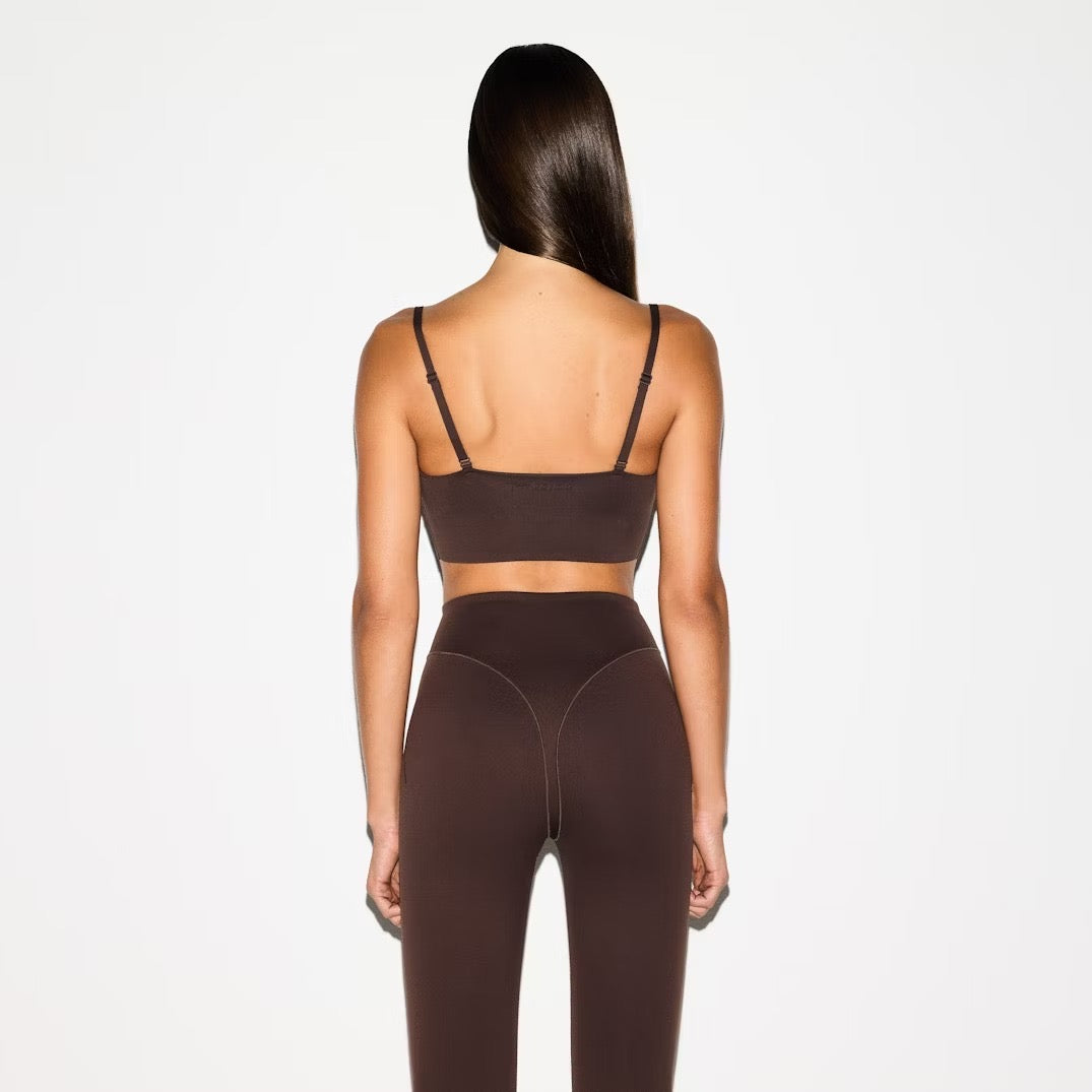 Matte V-Line 26” legging NikeSKIMS