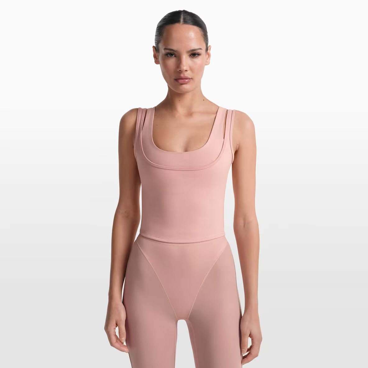 NikeSKIMS Matte
Women's Double-Strap Scoop Tank Top