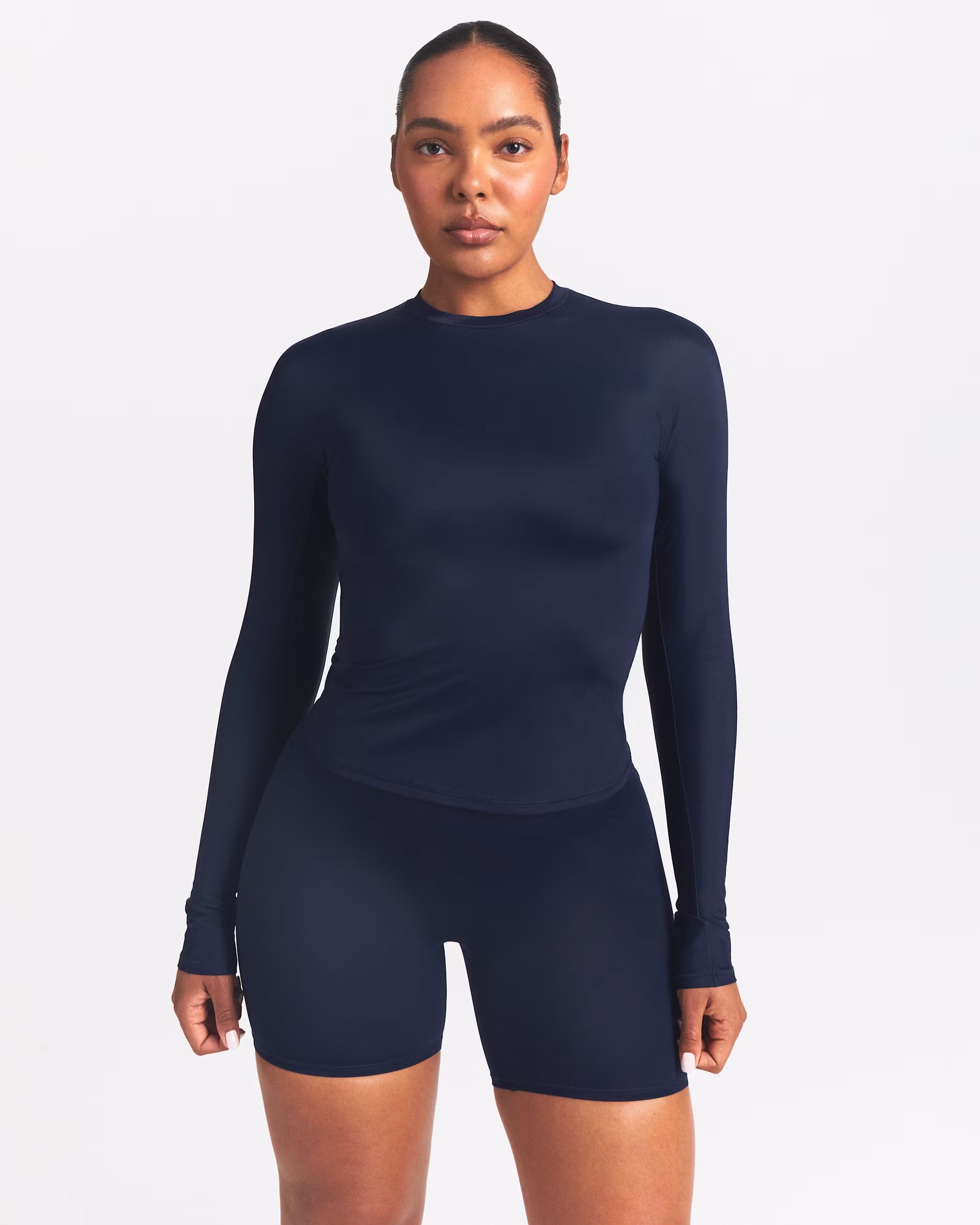 Nikeskims shine long sleeve crew neck