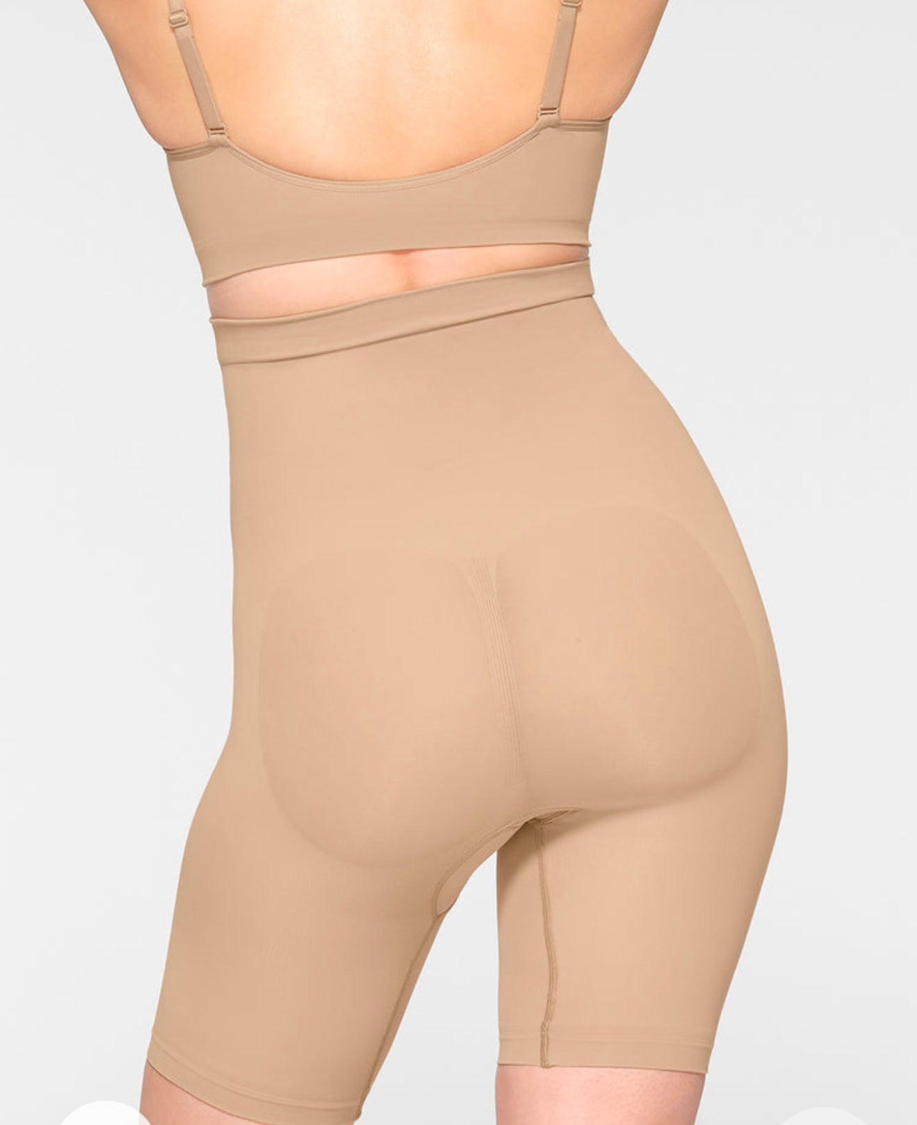 SEAMLESS SCULPT HIGH-WAISTED ABOVE THE KNEE
SHORT SKIMS