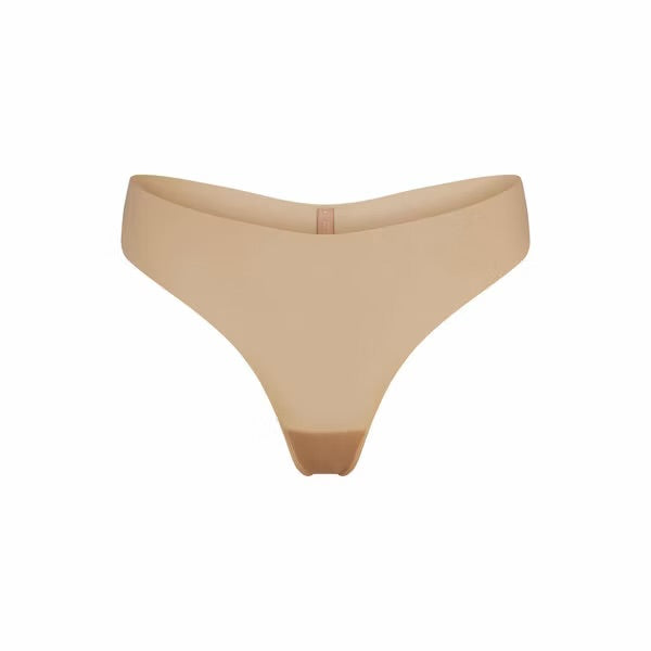 SKIMS Fits everybody high waisted thong