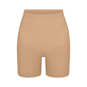 SEAMLESS SCULPT MID THIGH SHORT SKIMS