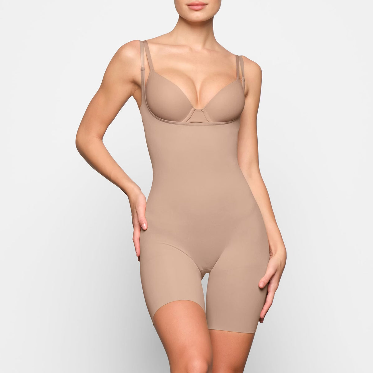 SKIMS Seamless sculpt butt lifting open bust bodysuit