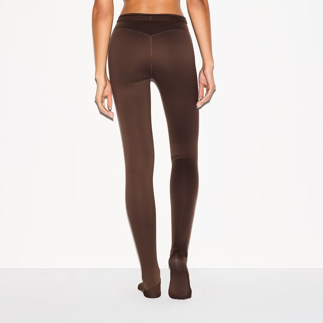 Matte footsie grip legging NikeSKIMS