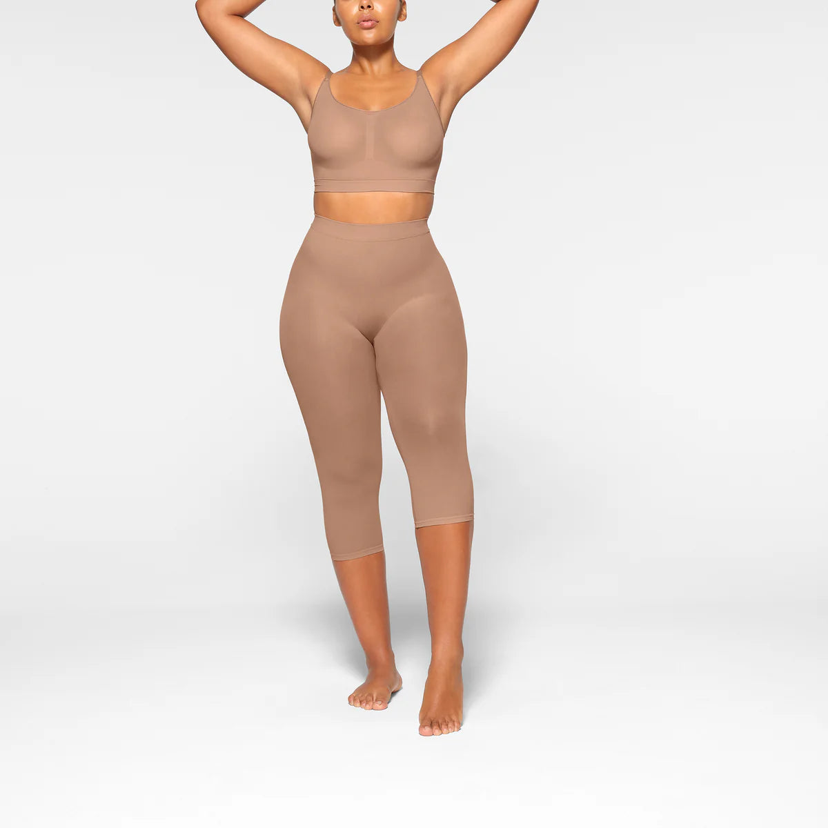 MID WAIST CAPRI SKIMS