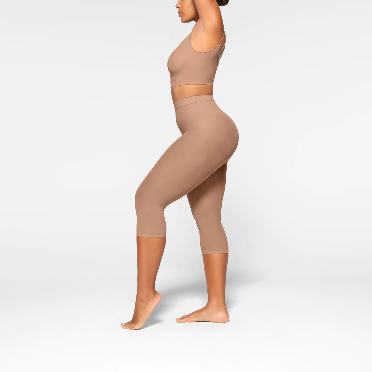 MID WAIST CAPRI SKIMS