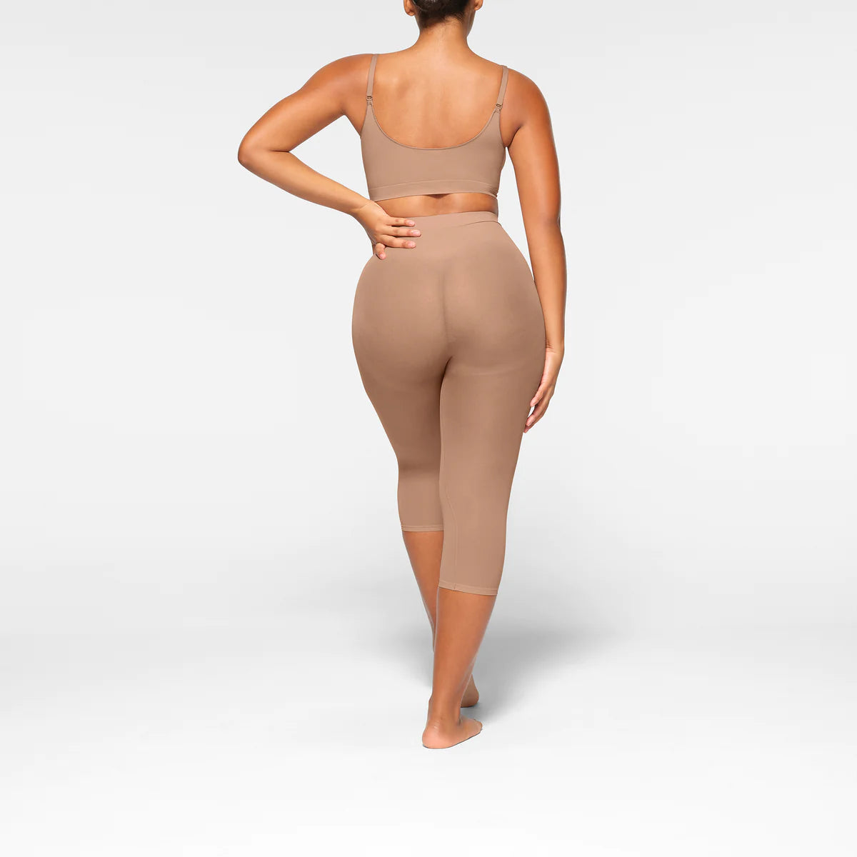 MID WAIST CAPRI SKIMS