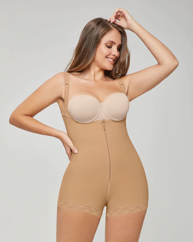 Faja estilo body de control fuerte levanta cola LEONISA 018678N