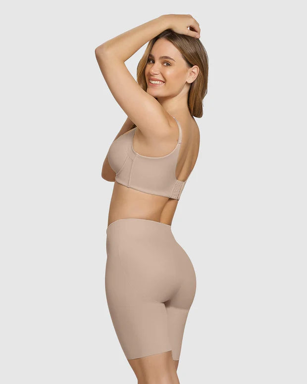 Panty short invisible de control de abdomen efecto levanta cola LEONISA 012992