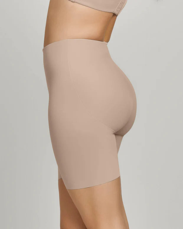 Panty short invisible de control de abdomen efecto levanta cola LEONISA 012992