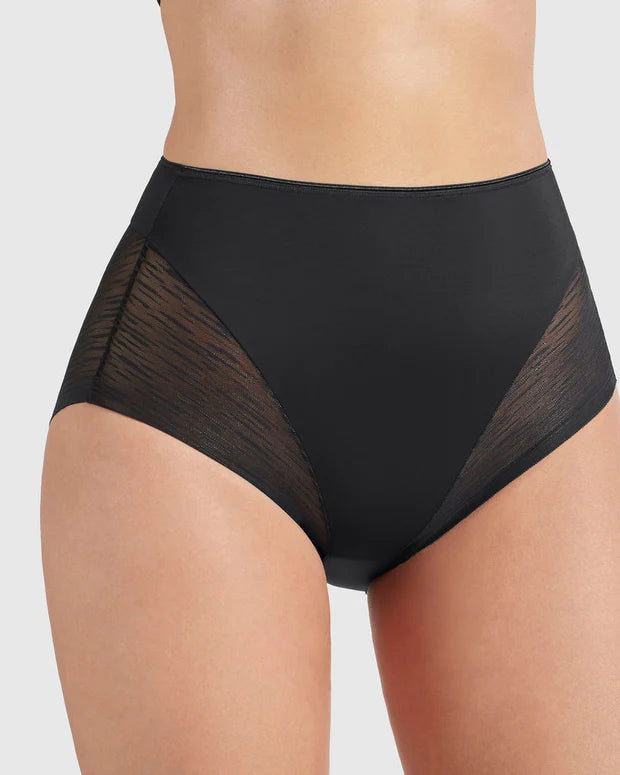 Panty faja clásico invisible con transparencias en glúteos y laterales LEONISA 012984