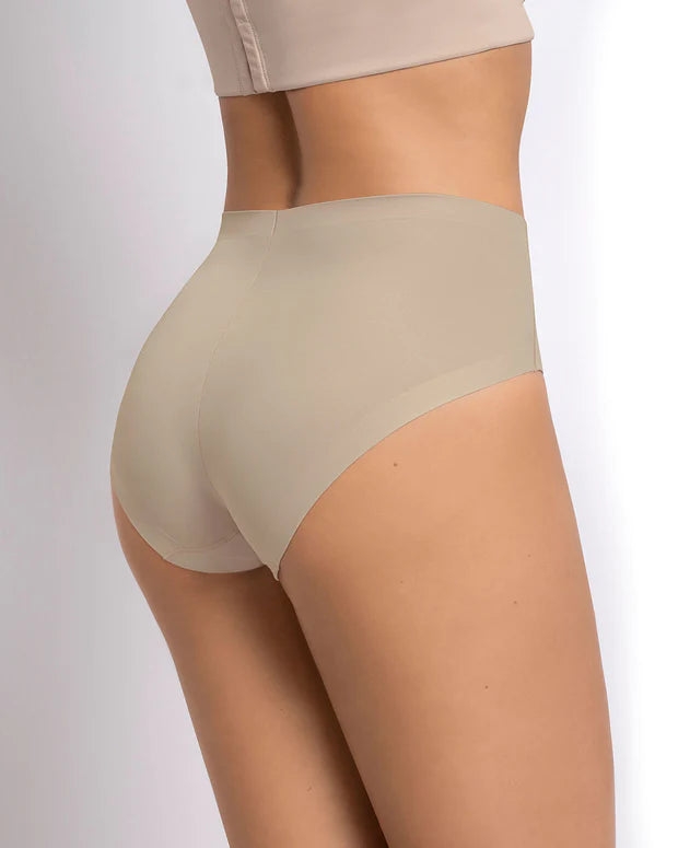 Panty clásico de control moderado LEONISA 012715